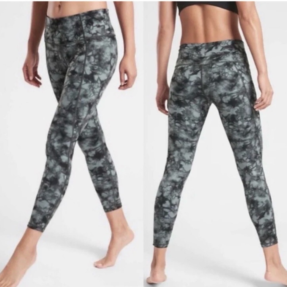 ATHLETA Tie Dye Marble Salutation Stash 7/8 Tight SP